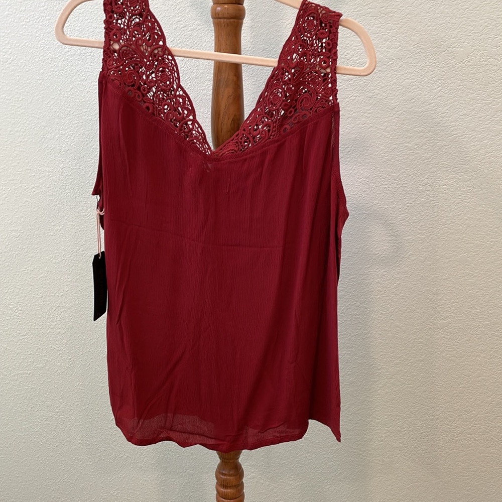 SHYANNE ladies top. - Picture 6 of 9